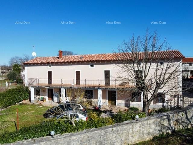 We are selling a large detached house with a spacious yard! 2