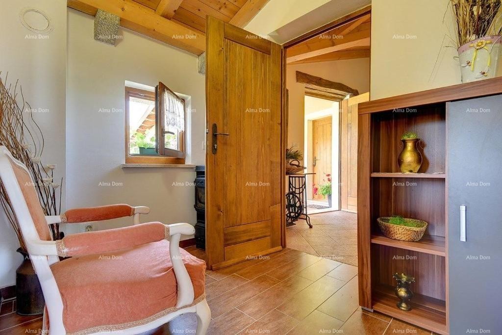 Prodaje se prekrasna vila sa bazenom u blizini Pazina 33