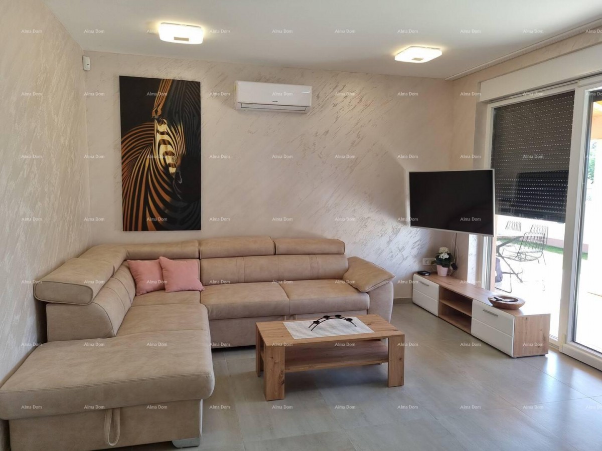 The translation of the title to Slovenian is:  