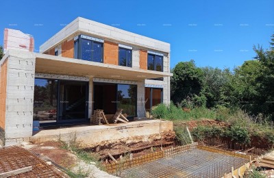 Ližnjan, Prodajemo hišo na atraktivni lokaciji!