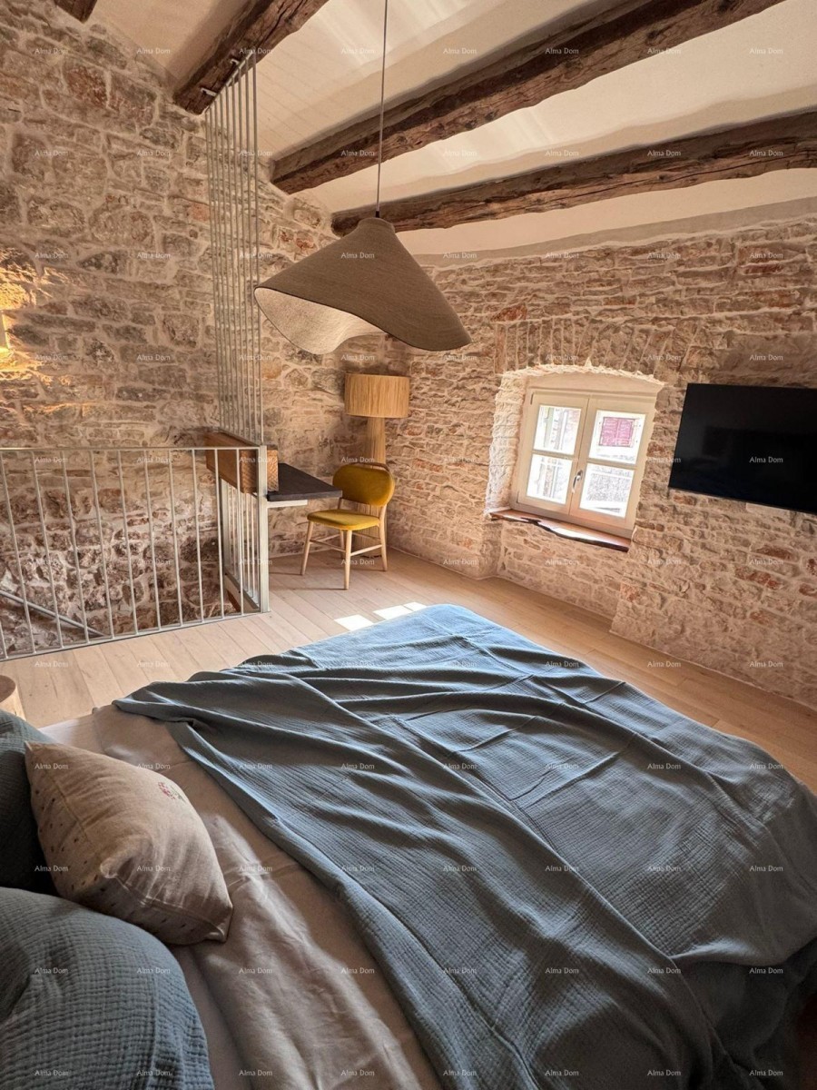 Bale – completely renovated stone house in the center, 116 m² 19