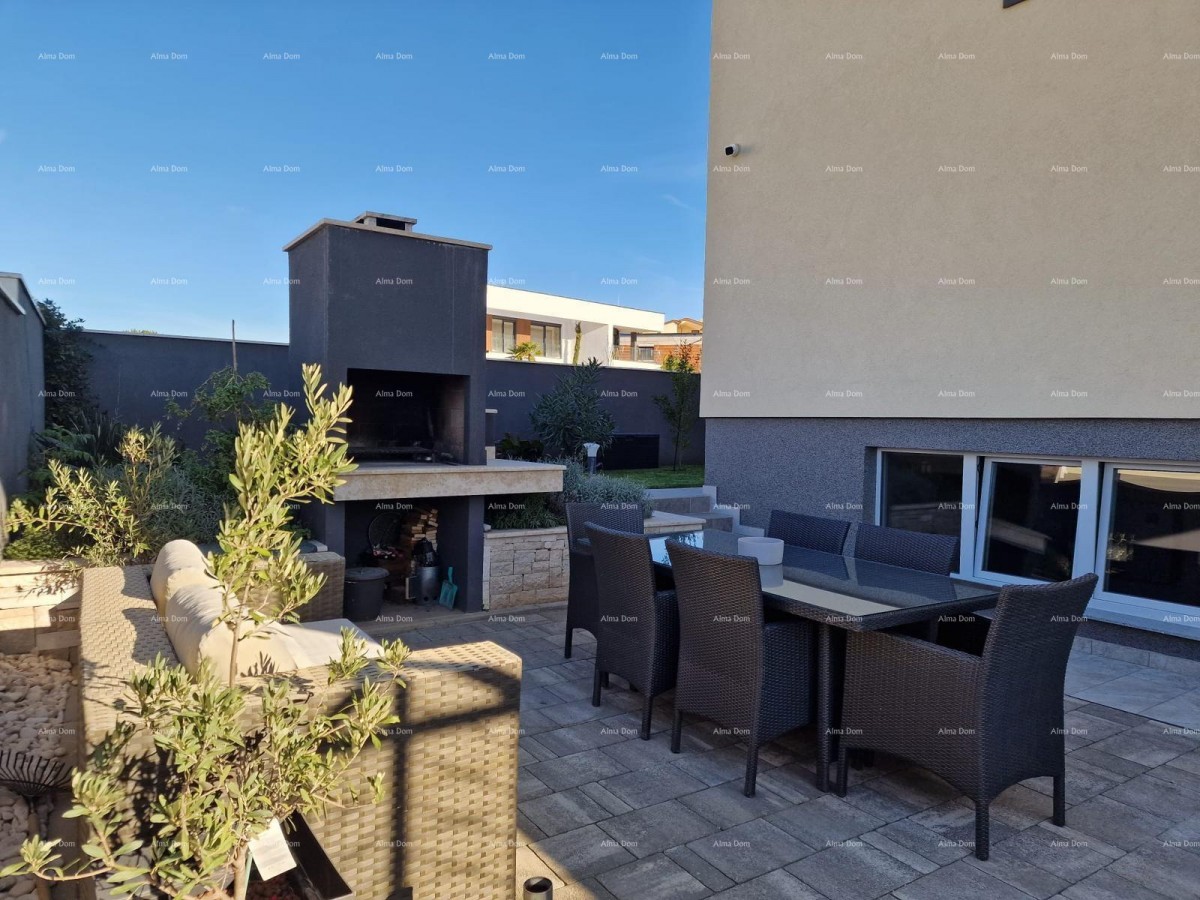 Prodaja luksuzne vile v Medulinu – 100 m od morja 35