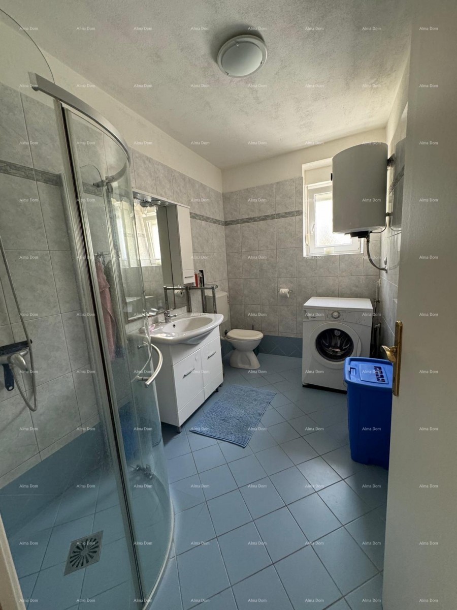 House with a small auxiliary detached room. Medulin. 7