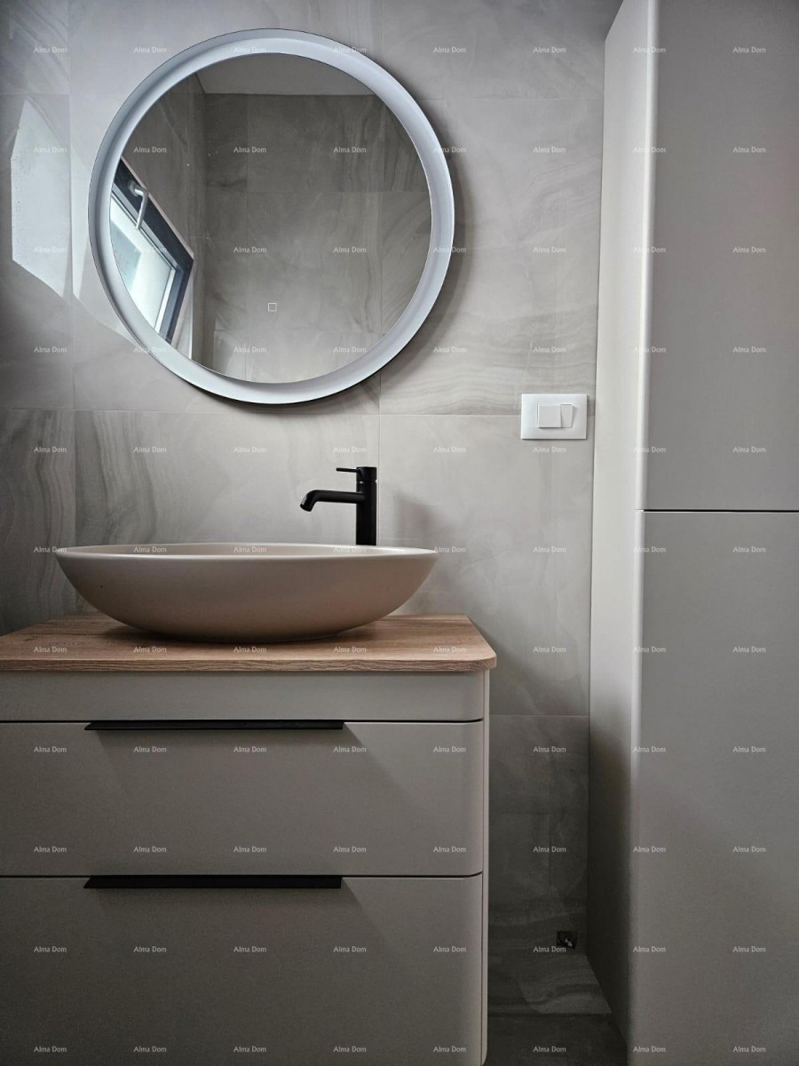 Prodamo visokokakovostno enodružinsko hišo z bazenom in vrtom, Svetvinčenat 6