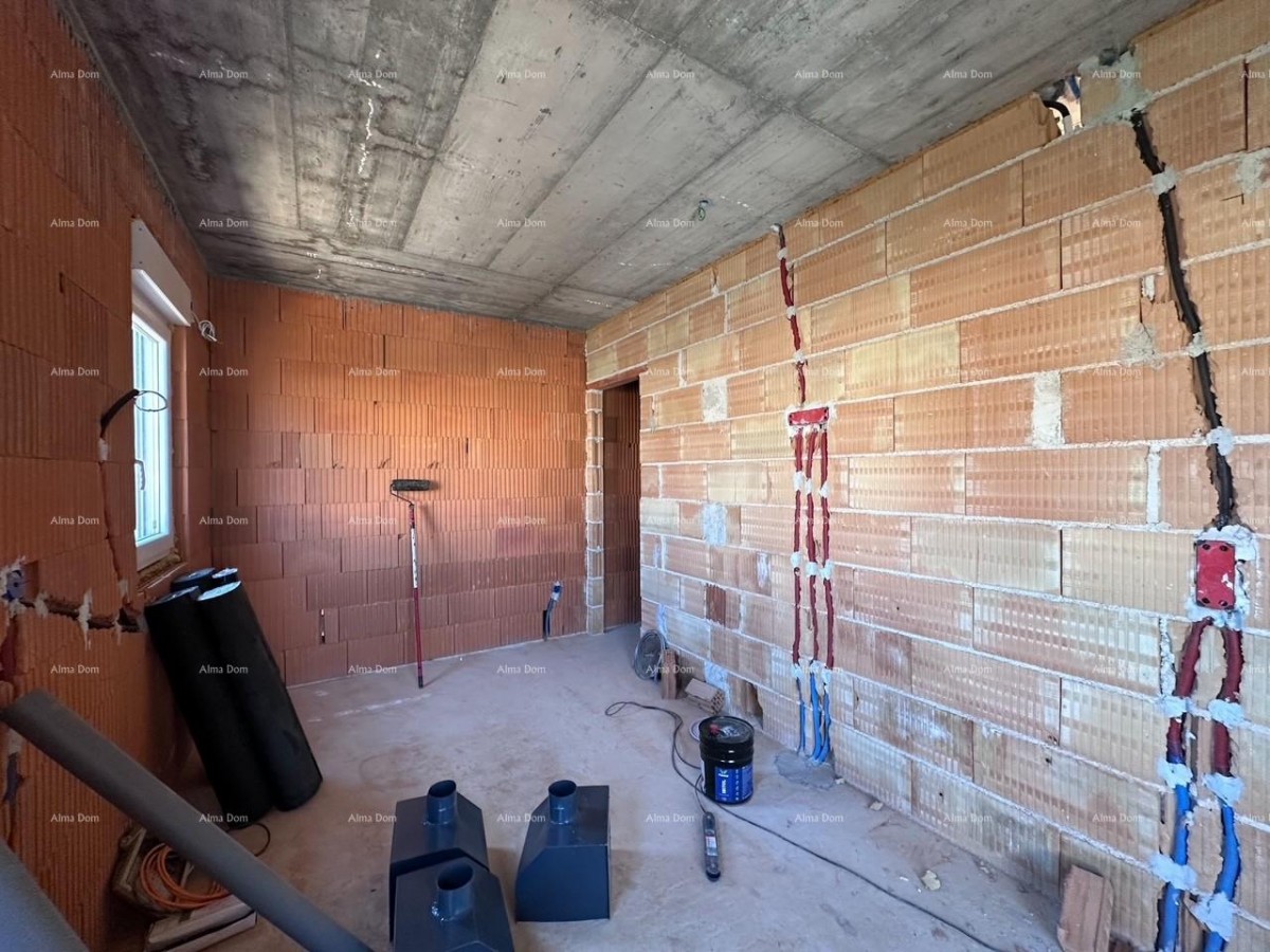 Umag.Продается сдвоенный дом на стадии черновой отделки 23