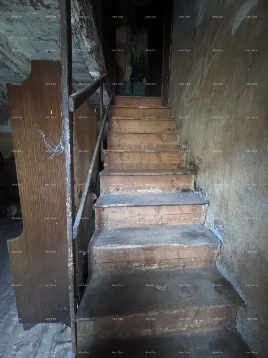 Istarska kamena hiša za renovacijo 11