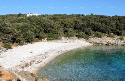 Prodajemo parcelo na odlični lokaciji!