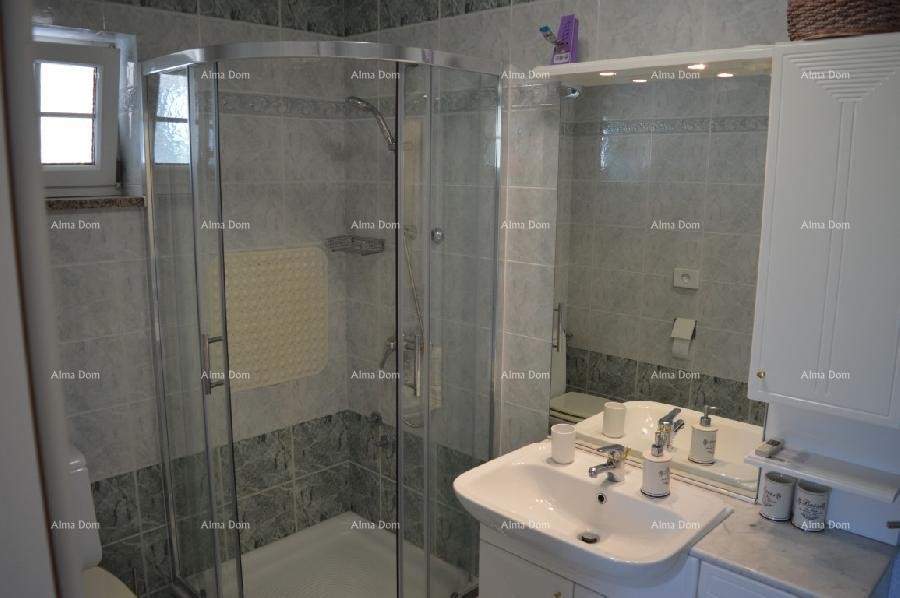 Beautiful house with swimming pool! 25