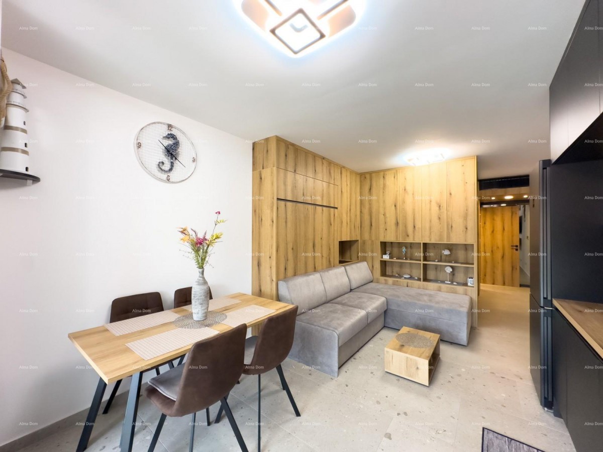 Vendiamo un appartamento completamente ristrutturato a Duga Uvala! 13