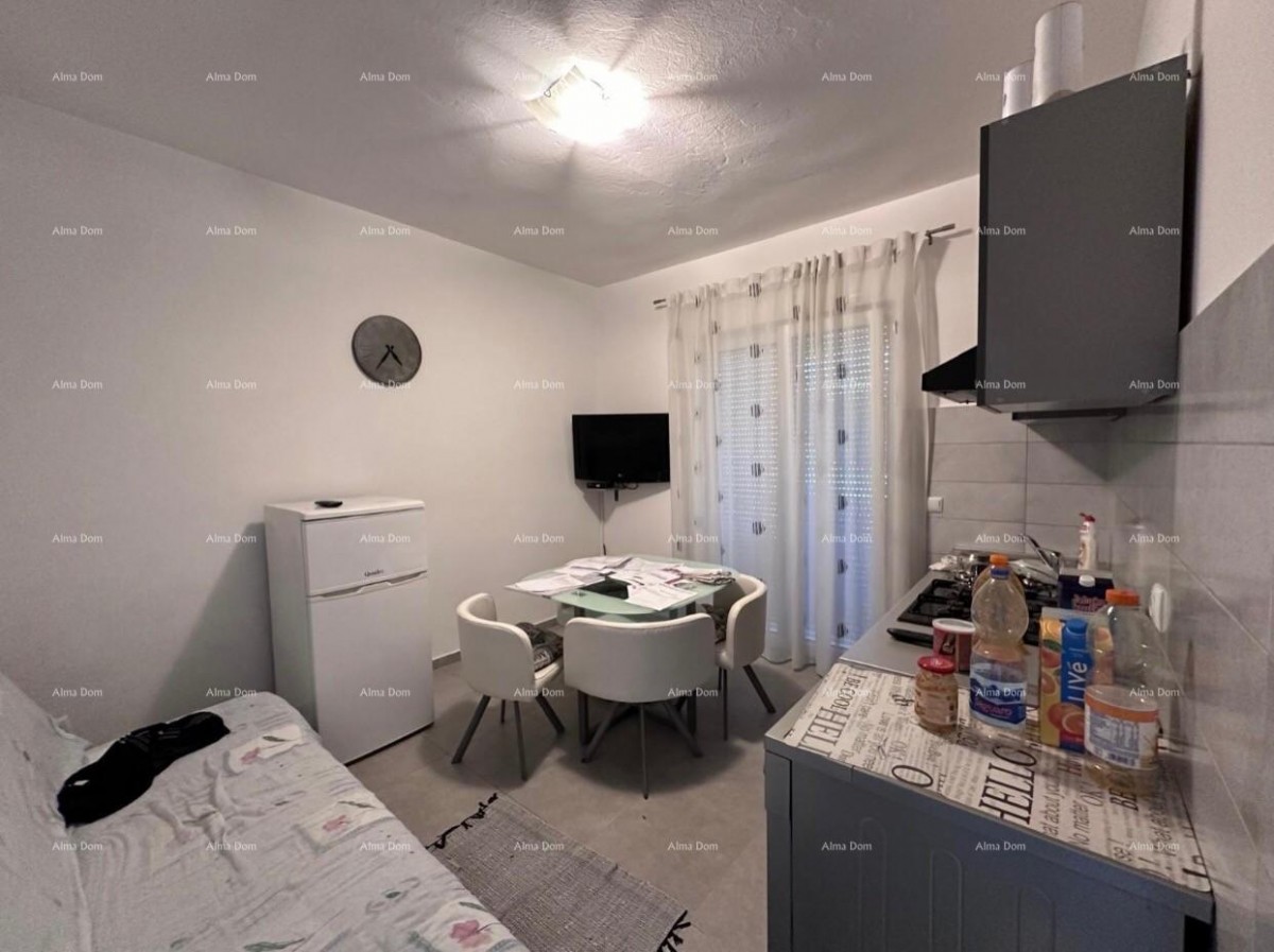 House with permission to build 4 apartments! 27