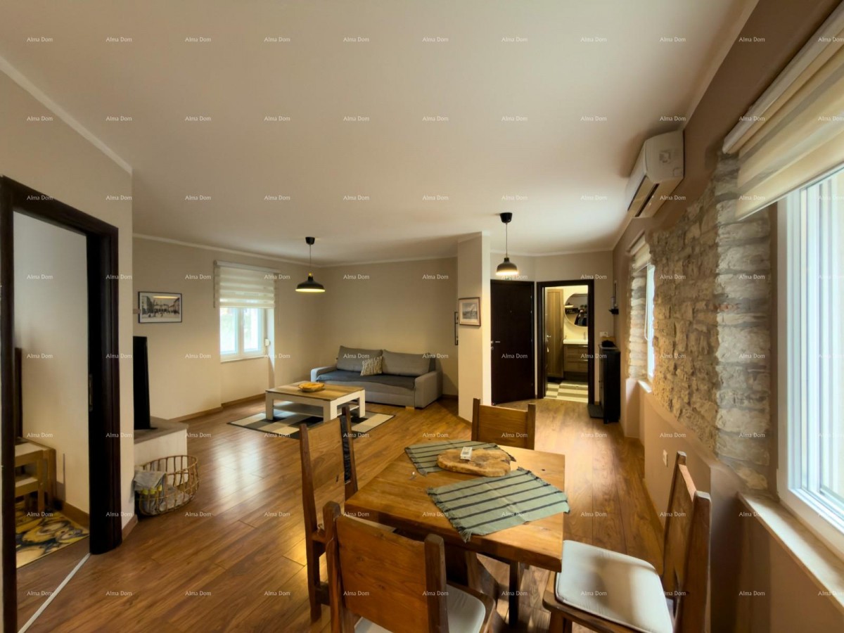 FORUM PEDESTRIAN ZONE. Sale of a beautifully decorated apartment in an attractive location, Pula, city center! 15