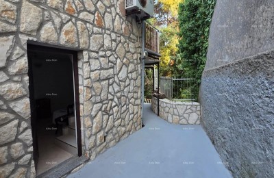 Hiša v Ližnjanu – 62 m² z dvoriščem