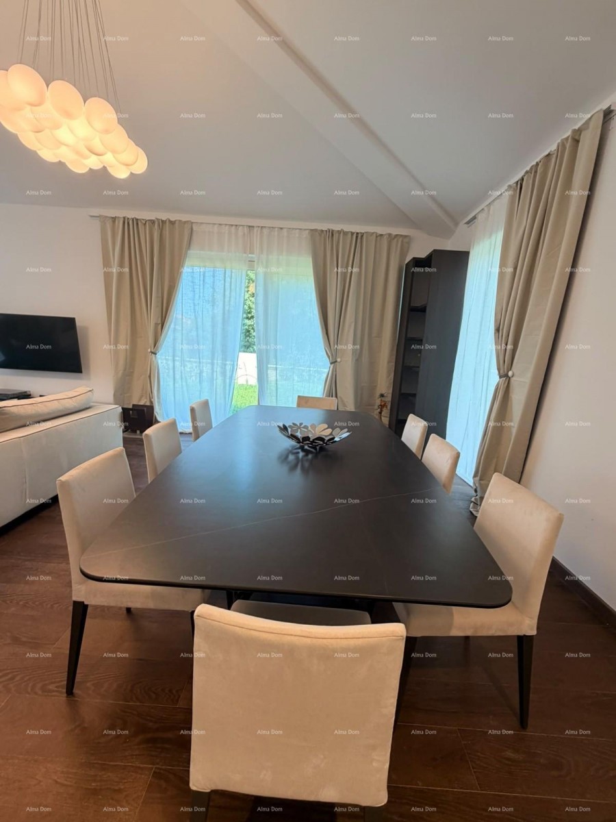 VILLA MODERNA CON PISCINA – 5 KM DAL MARE, TAR 17