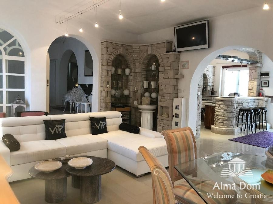 5 star holiday villa. 9