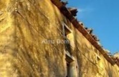 Аутентичный истрийский каменный дом для реконструкции, Вишнян