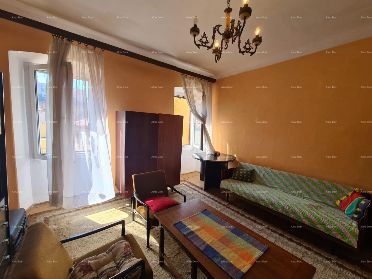 Eccellente appartamento nel cuore della città, Pola. 11