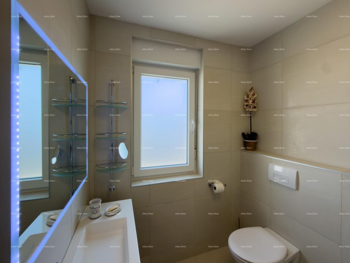 For sale: Attractive house in Premantura with a sea view. 30
