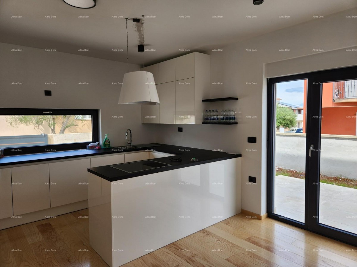 Istria, Ližnjan, 1 km to the center of Medulin, new modern house with pool for vacation. 16