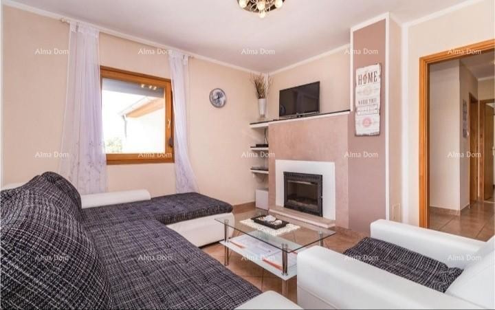 Приземный дом с бассейном в спокойном месте, Пула 14