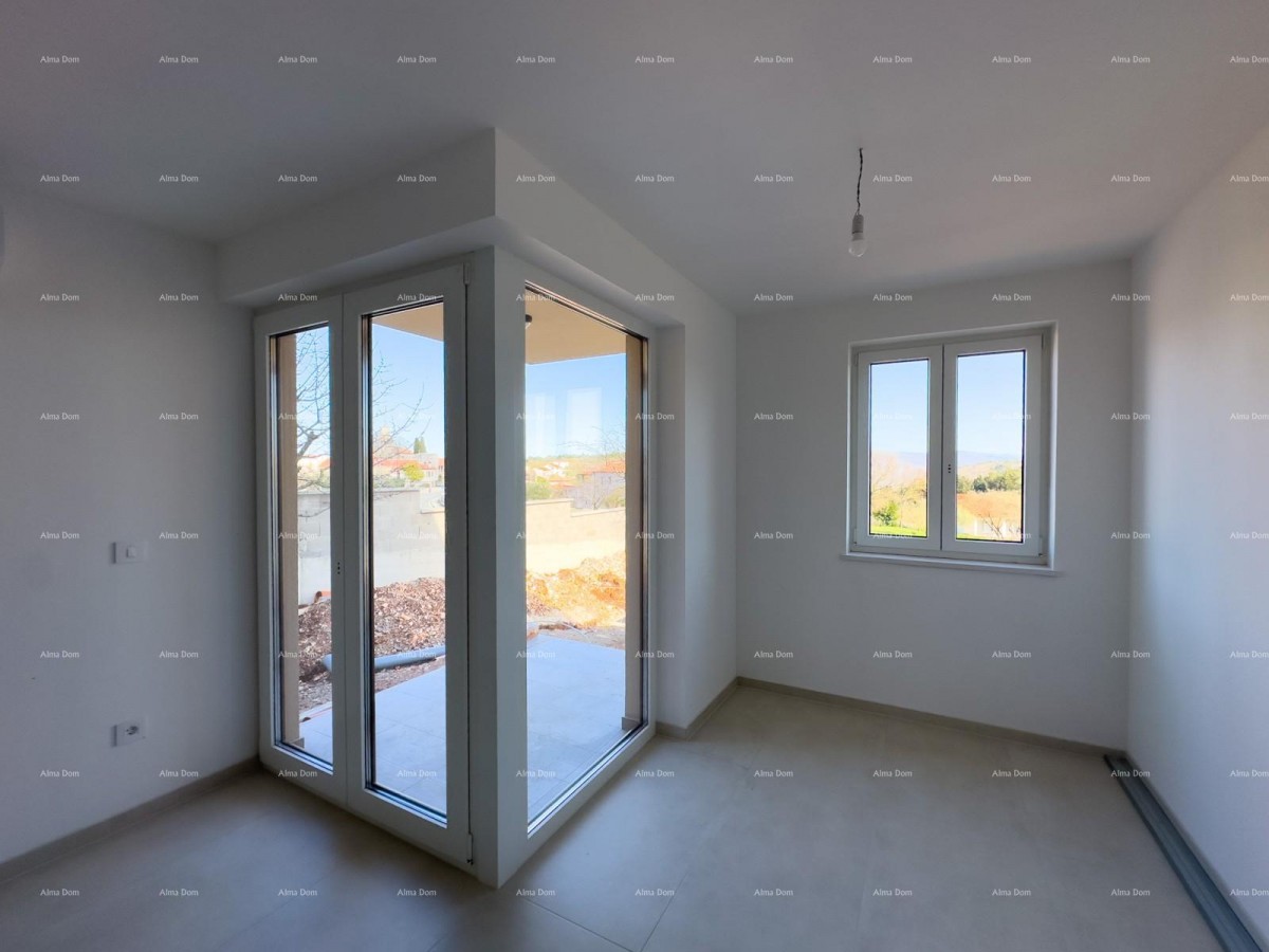 Мы продаем квартиру с большим садом в Барбане. 1