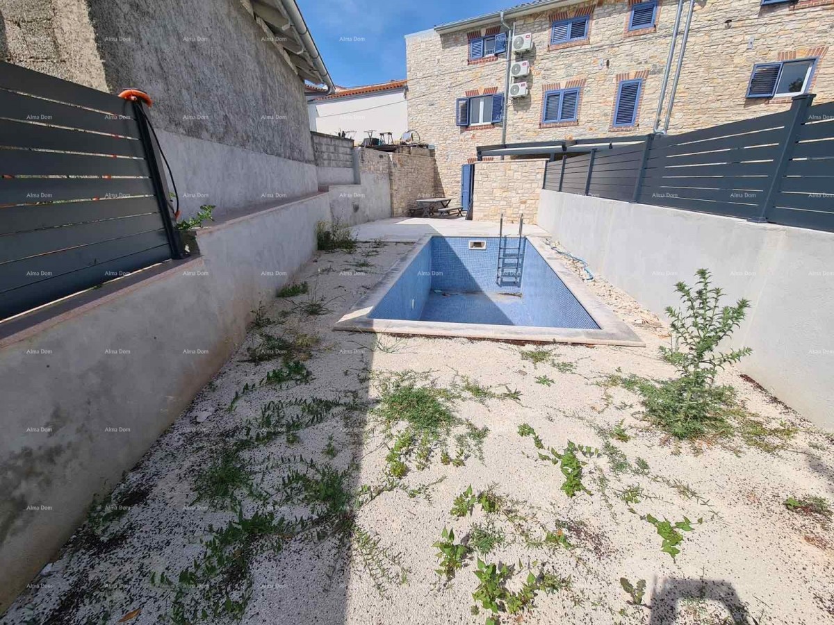 Renovirana kamena kuća s bazenom – mirno selo blizu Svetvinčenta 13