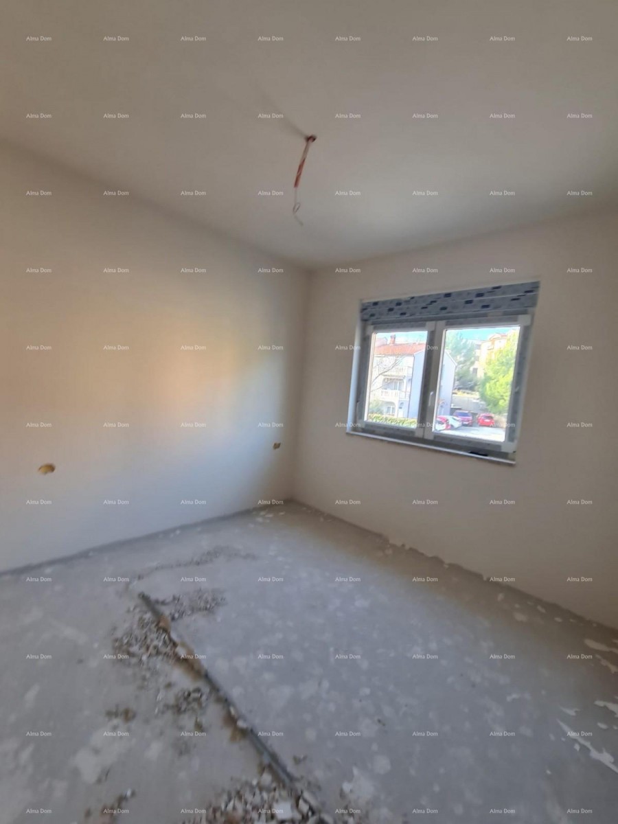 Prodaje se stan u Puli 22