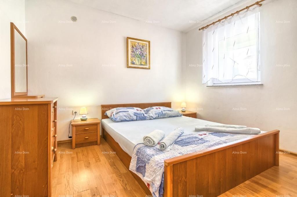 Sale of a house with two apartments, 100 m from the sea!!! Sea view! Medulin! 4