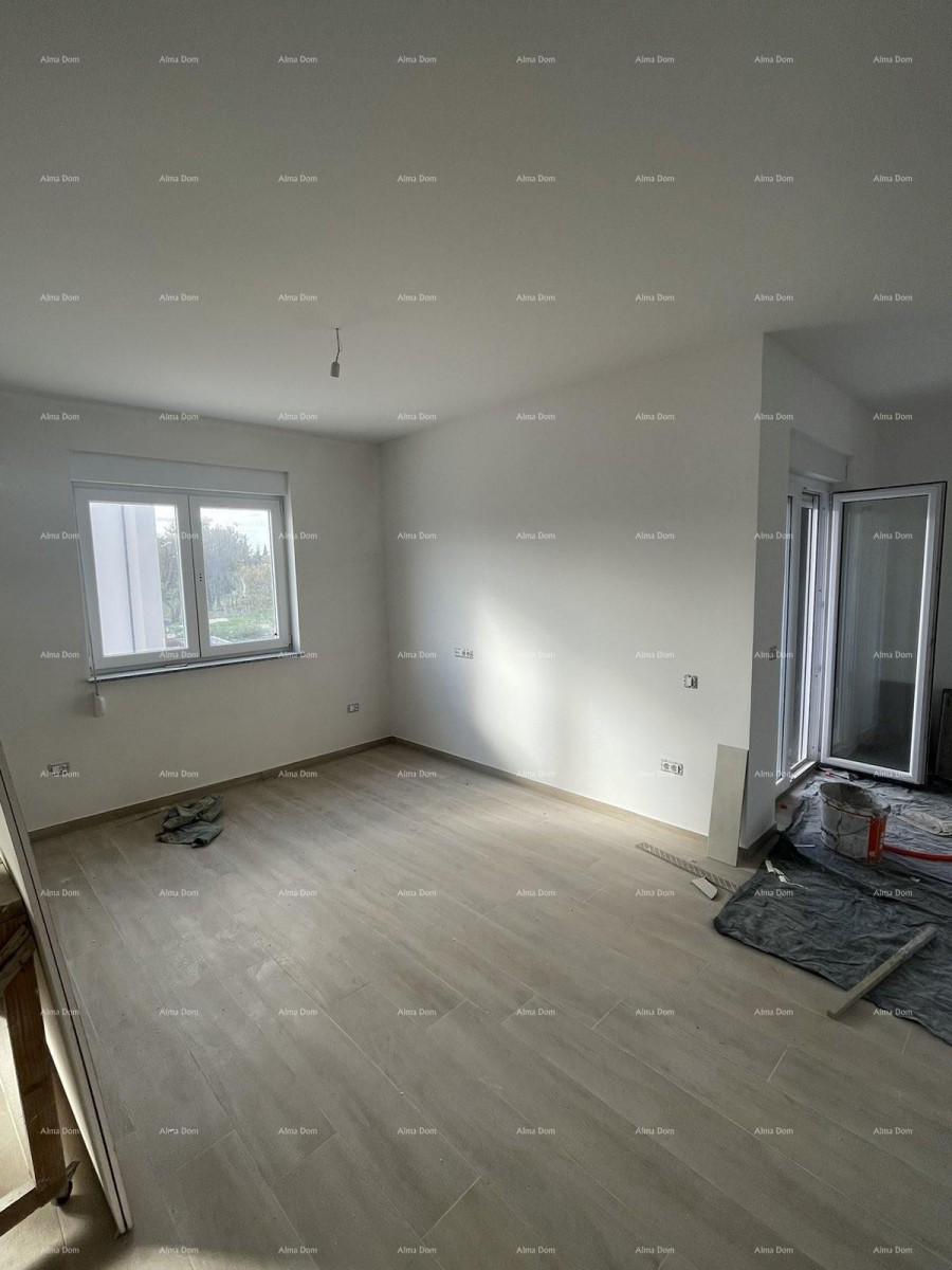 Prodaja hiše s tremi stanovi v Medulinu 4