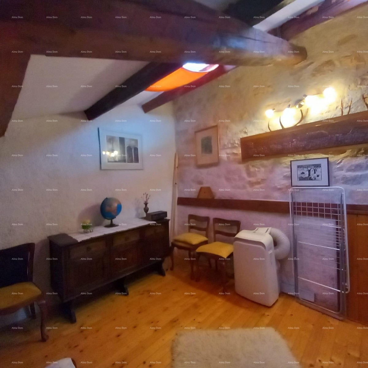 Casa spaziosa a Marčana con tre piani e giardino in vendita. 25