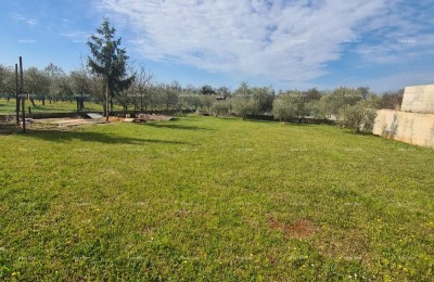 Beautiful building land – 600 m², Lovrećica