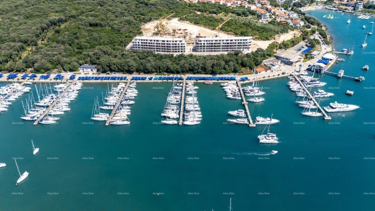 Sale of modern apartments in an exclusive building with a view of the marina, Pula! 26