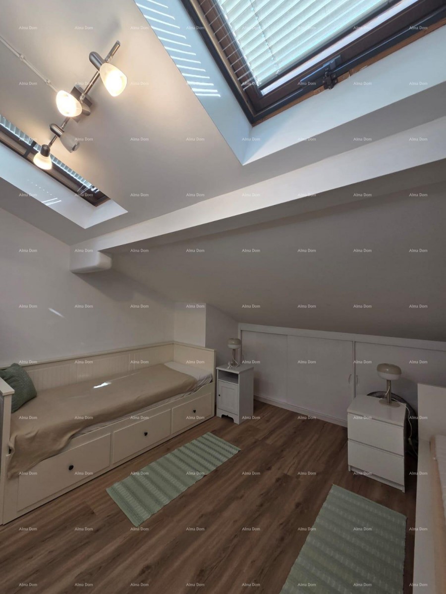 Medulin. Two-bedroom apartment with a view right by the sea 16