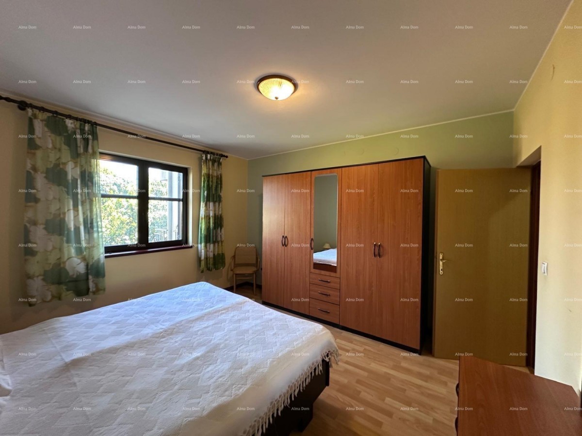 Prodajemo kuću sa pet apartmana na odličnoj lokaciji! 32