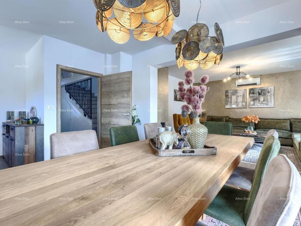 In vendita villa di lusso con piscina in un'oasi verde nei dintorni di Labin 13