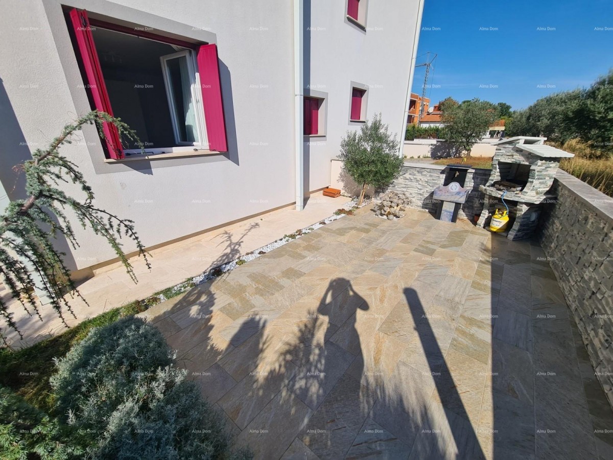 Перой!  Квартира со двором! 23