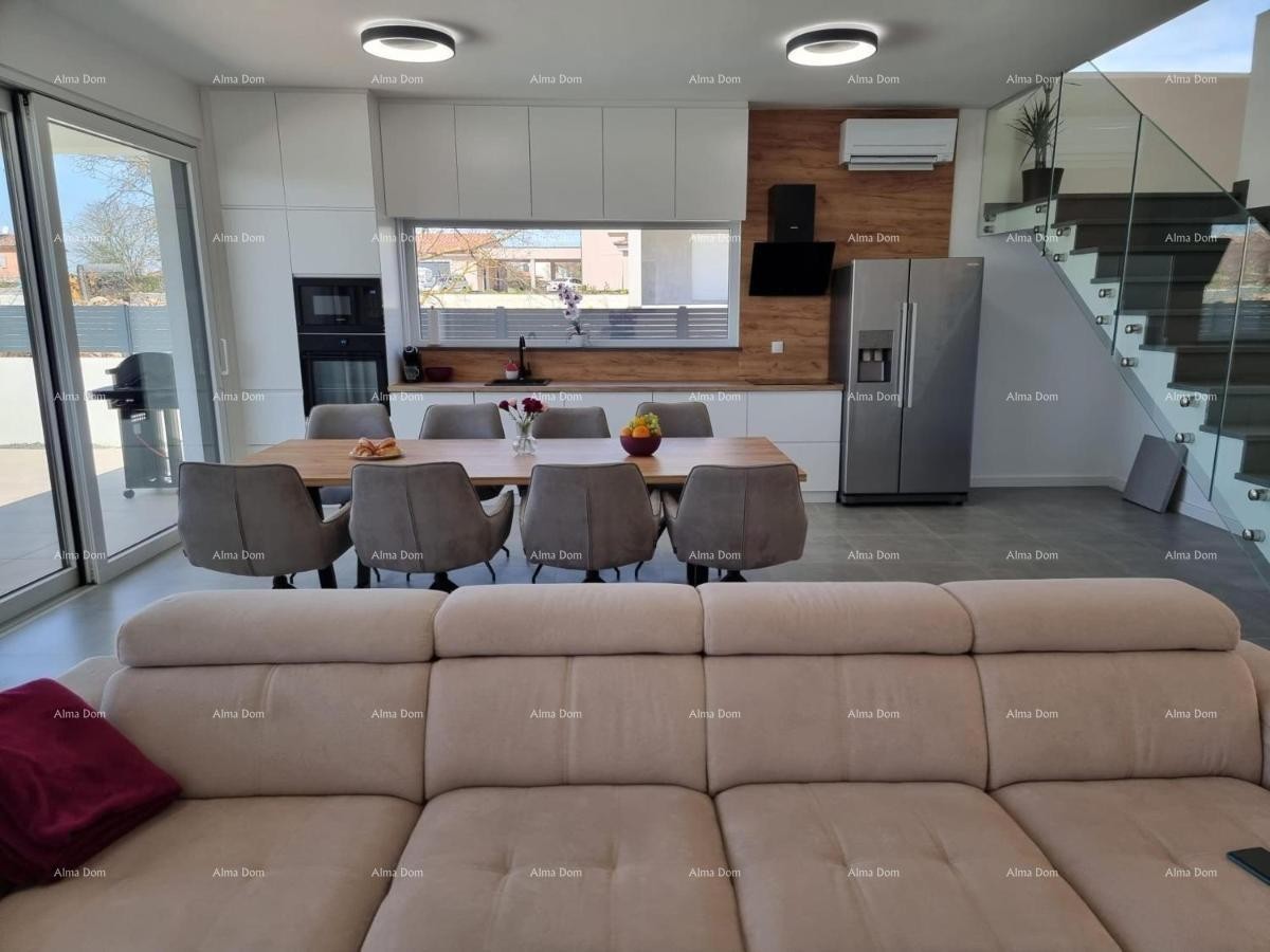 Luxury house with a pool in the heart of Istria. 14