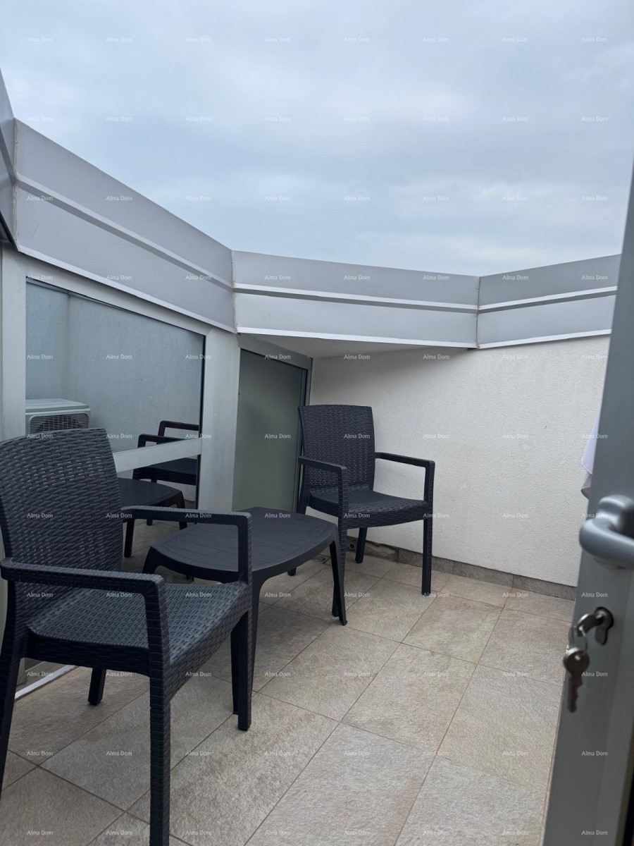 Novigrad, con una camera da letto. Edificio con ascensore. 3