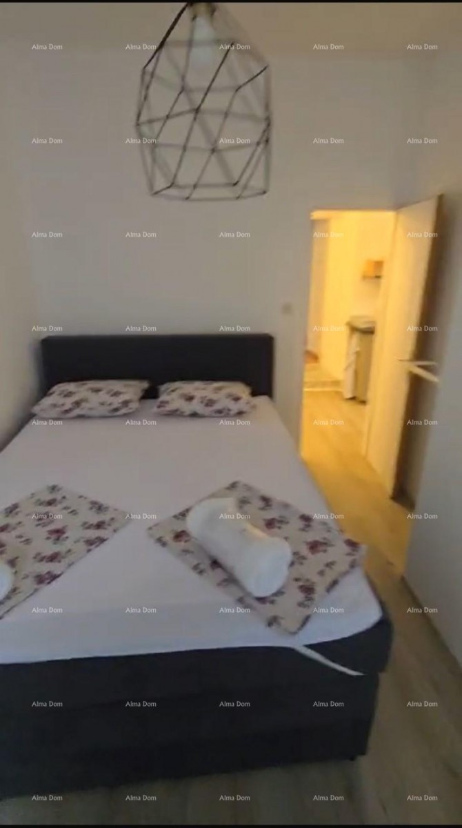 In vendita appartamento 83 m² – Pula, centro 8