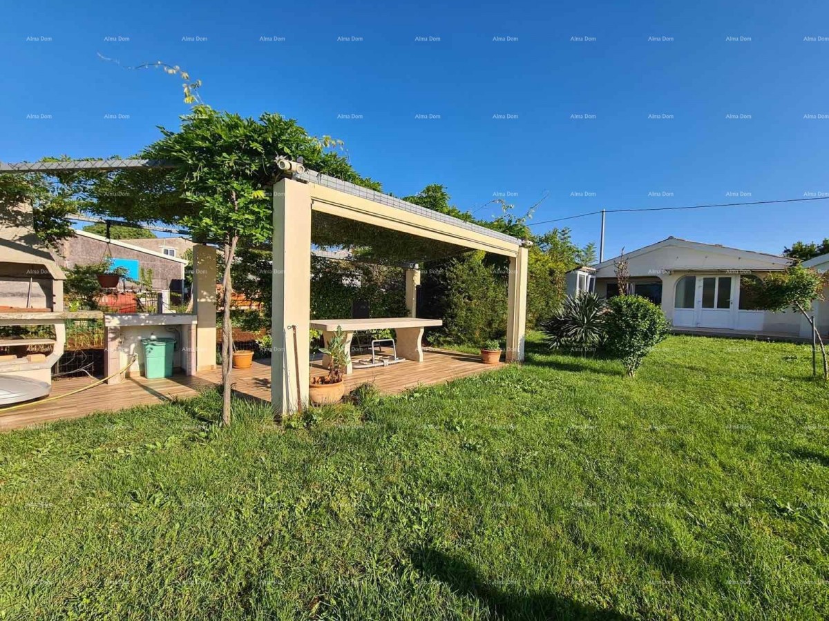 Ližnjan, samostojna hiša površine 103 m² 2