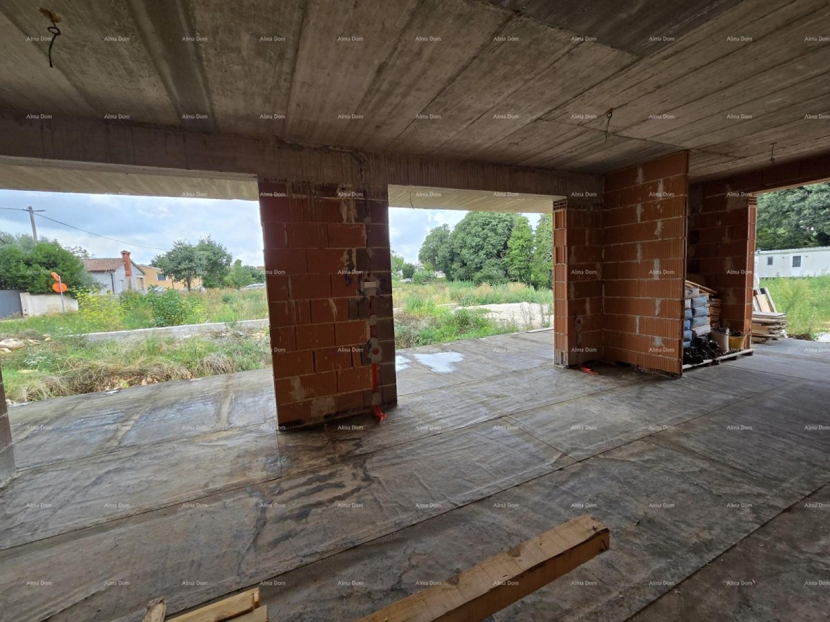 Na prodaju hiša v gradnji – Muntić. 21