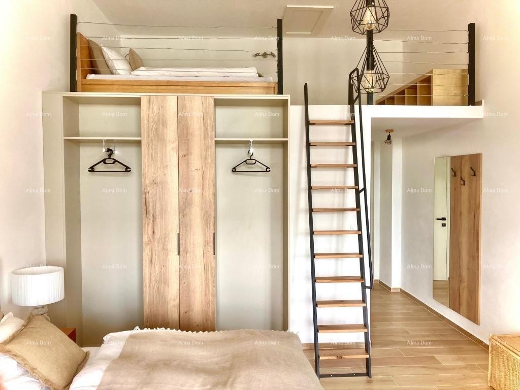 Bella e moderna casa in vendita, Parenzo 17