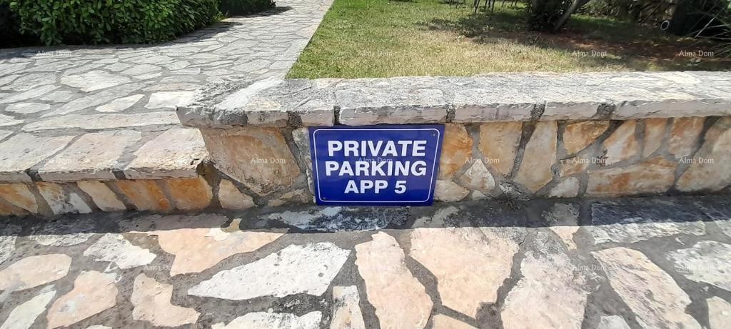 Excellent opportunity! PROPERTY WITH USAGE PERMIT. Exclusive sale of an apartment in a prime location with a garden and parking space. Sea view! Pošesi, Medulin!! 19