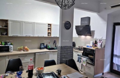 Na prodaju – prostoren stan v Puli, 110 m²