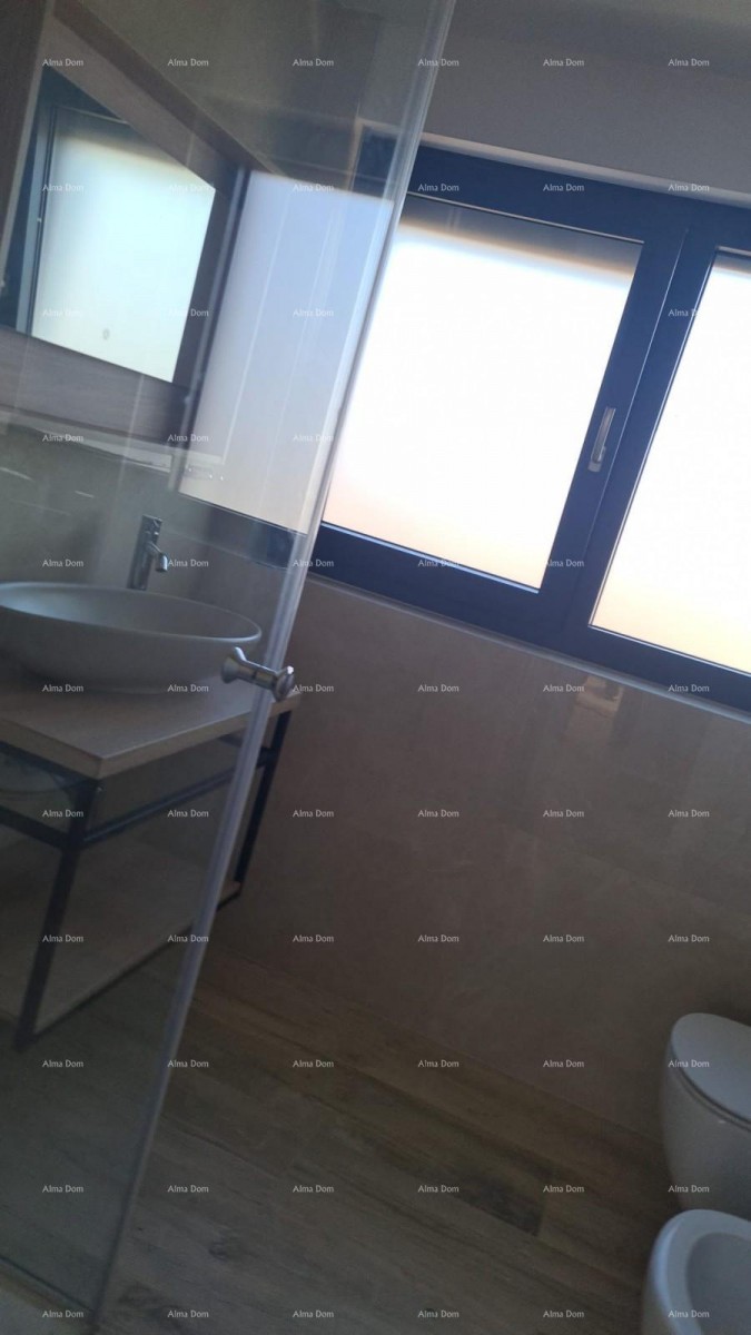 Appartamento moderno nel blocco E con posto auto e ripostiglio, vicino a Umago! 19