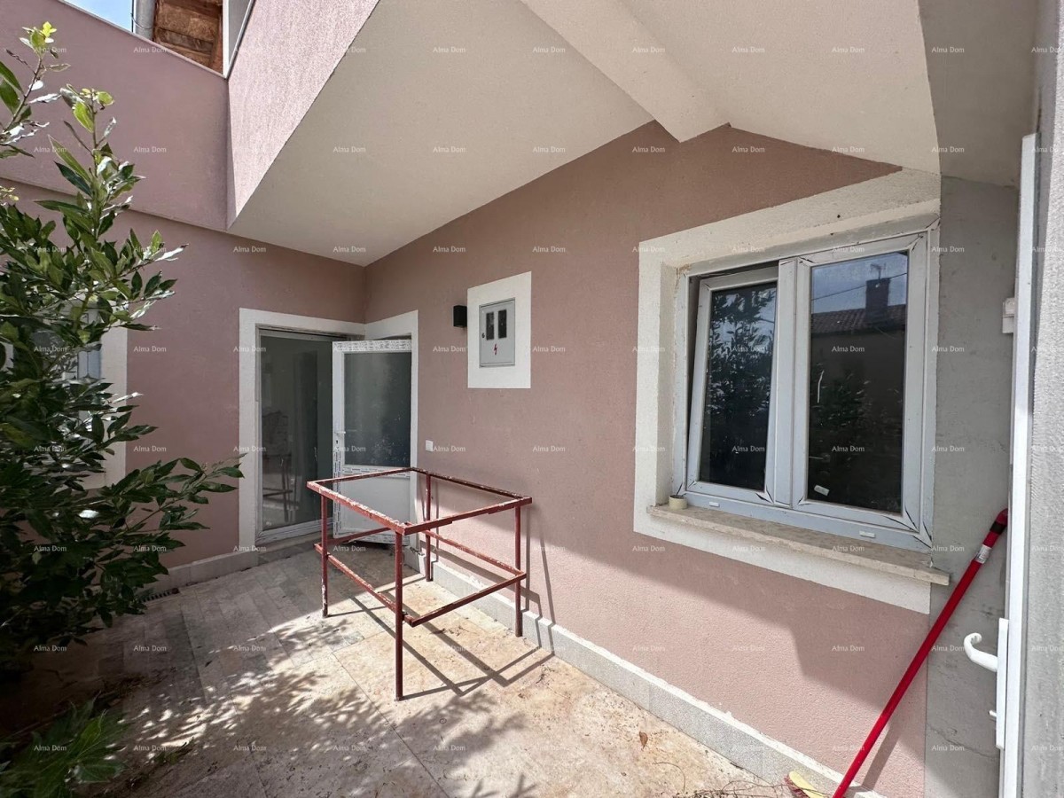 Продается фантастический дом с тремя квартирами в Медулине! 6