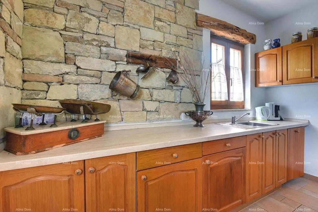 Prodaje se prekrasna vila sa bazenom u blizini Pazina 20