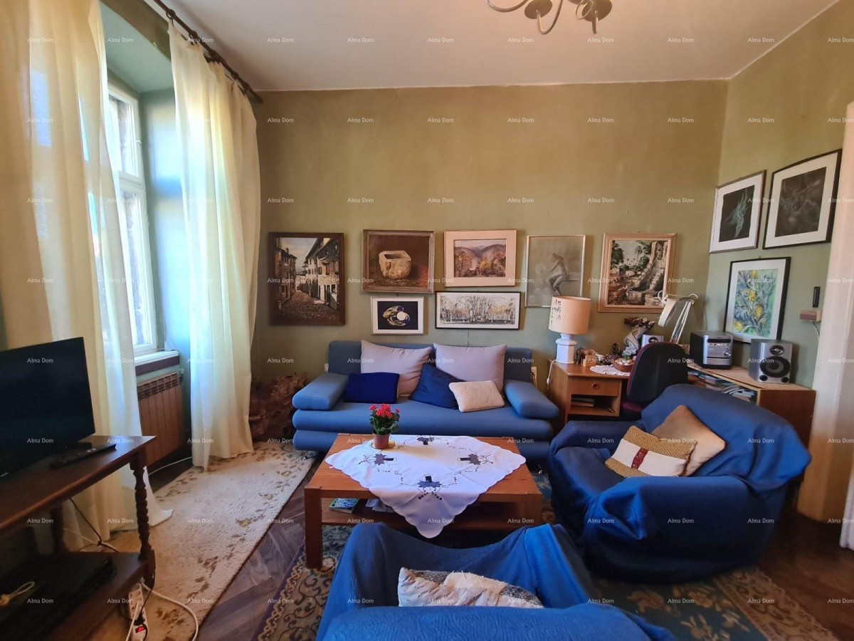 Stan u prizemlju s dvorištem i garažom – centar Pule 1