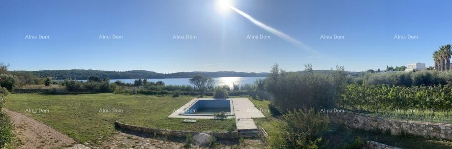 POMER, prima fila al mare, casa con terreno edificabile e progetto per villa di lusso 6