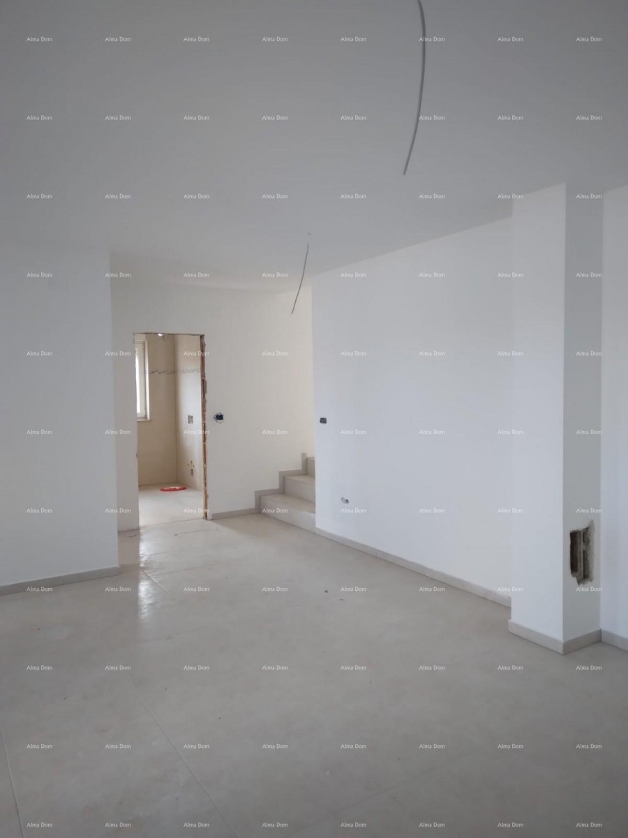 Novogradnja v Šišanu, vasi približno 7 km od Pulja. 3