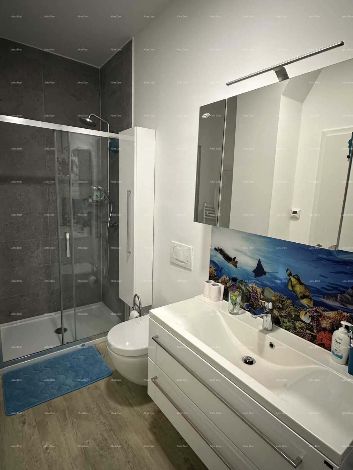 Čudovita hiša s tremi etažiranimi apartmaji v starem mestnem jedru Poreča! 30